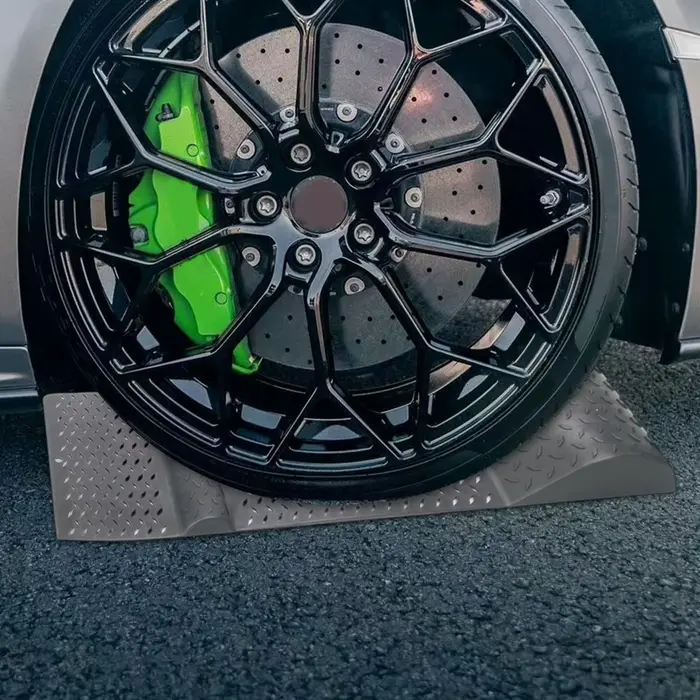 Tapis de stationnement antidérapant pour garage